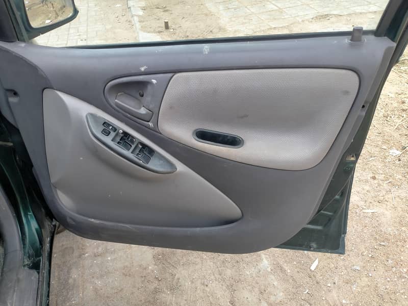 Toyota Platz 2002 9