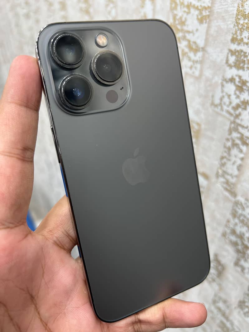 Apple iPhone 13 Pro 4
