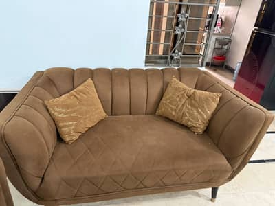 Sofa Set For sale with table