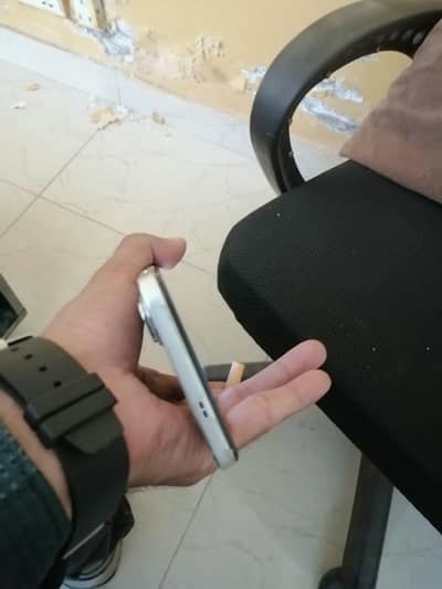 Infinix hot60i