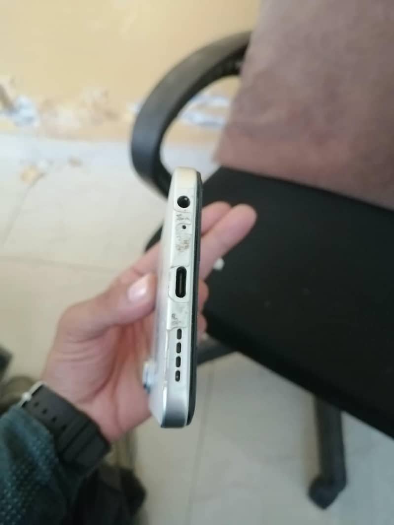 Infinix hot60i 2