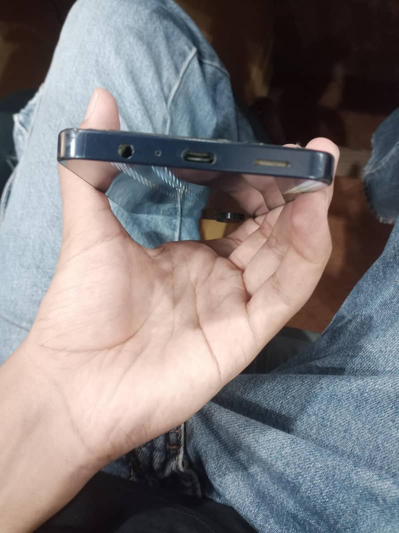 Samsung Mobile A06 0