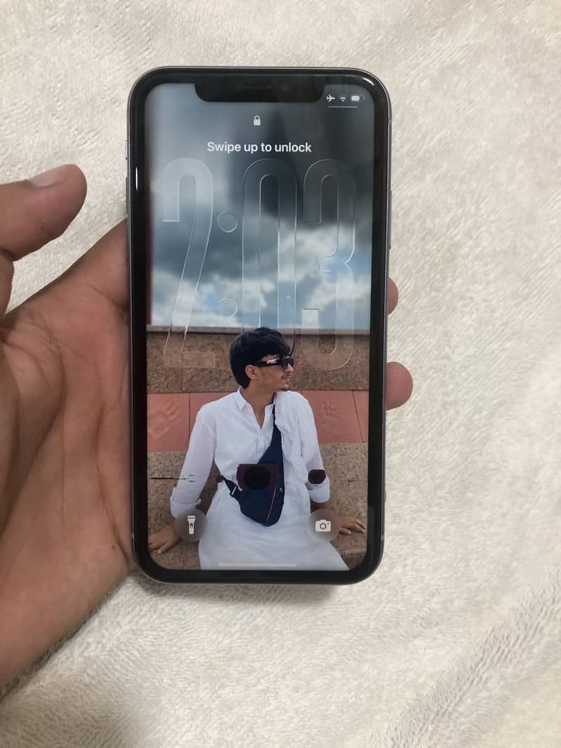 Apple iPhone 11 0