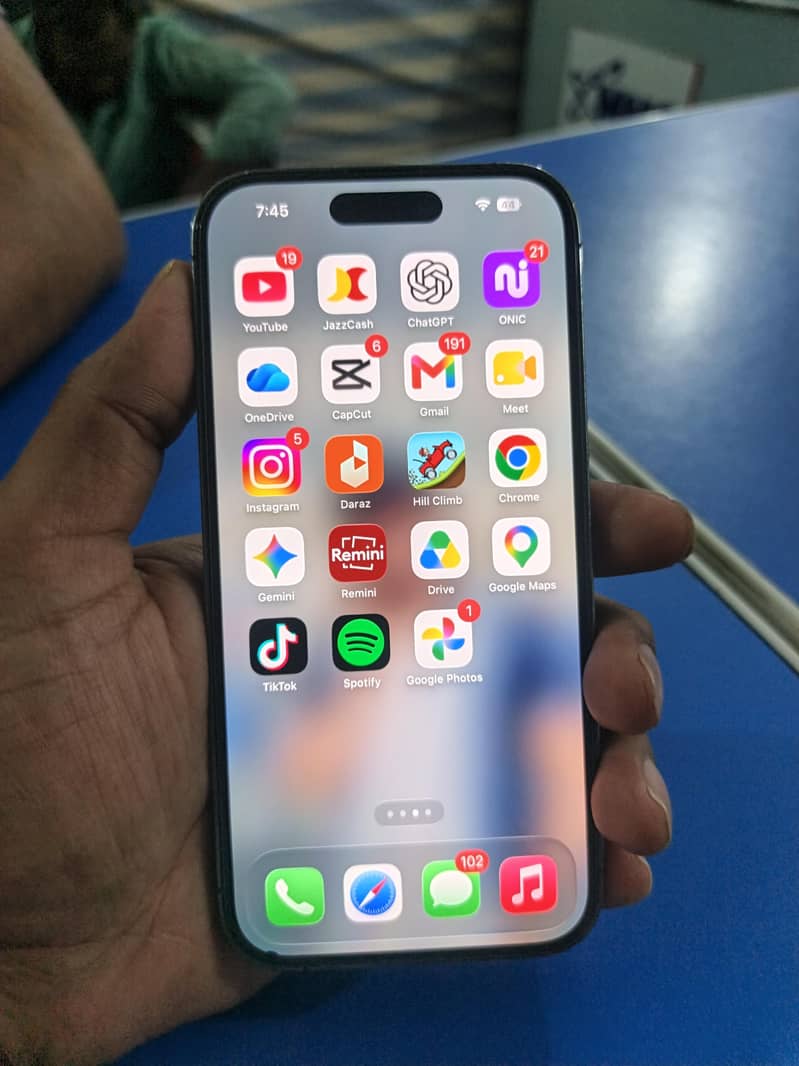 Apple iPhone 14 Pro 2