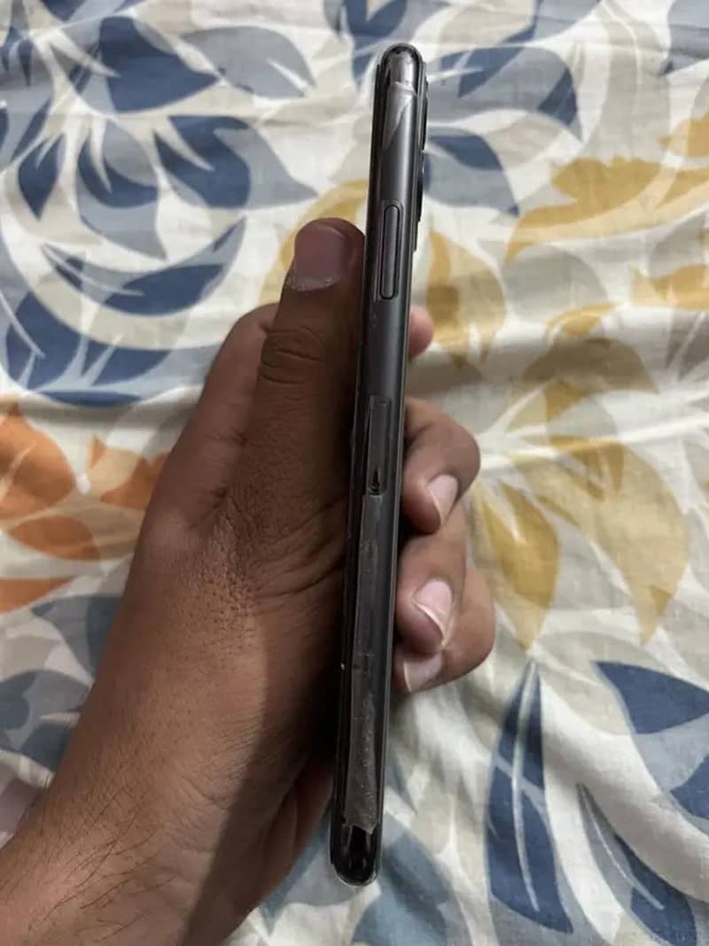 iPhone 11 Pro max 1