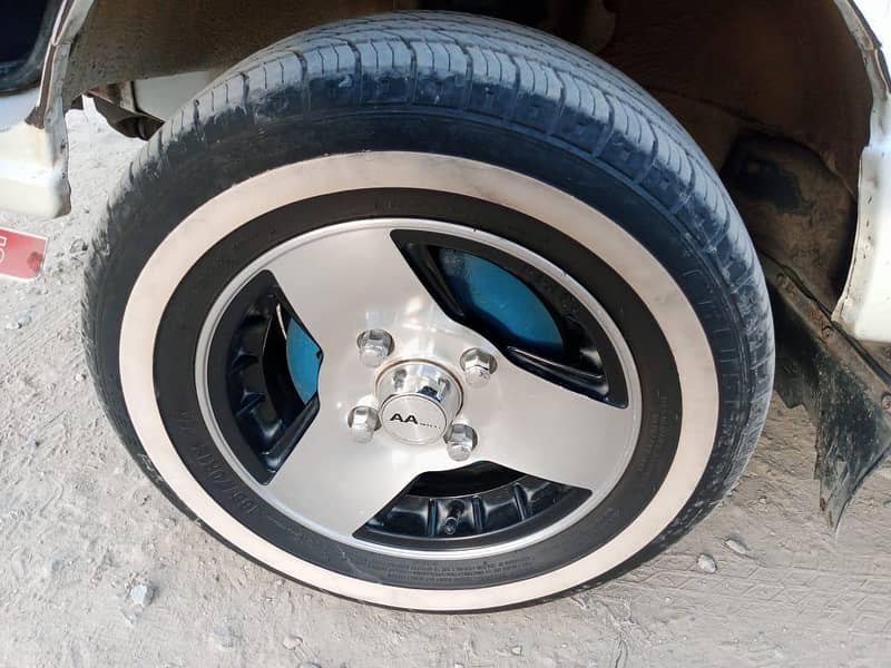 Suzuki Bolan 2019 13