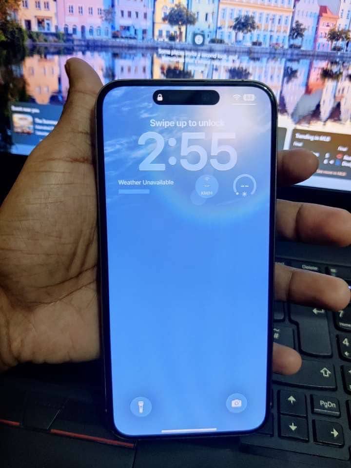 Apple iPhone 15 Pro Max 1