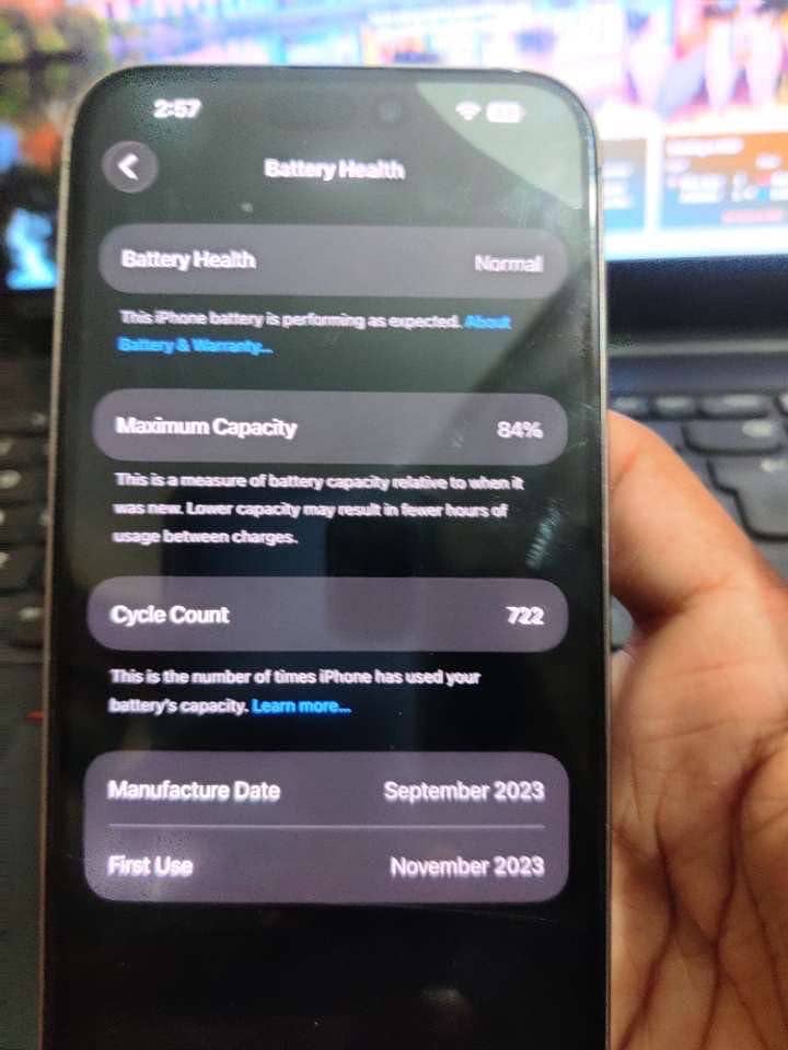 Apple iPhone 15 Pro Max 4