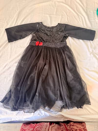 2 frocks for 8 to 9 year old