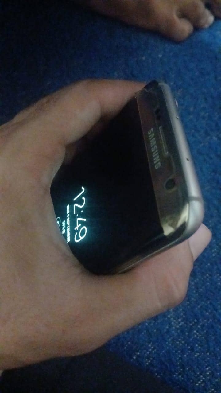 Samsung Mobile S7 1