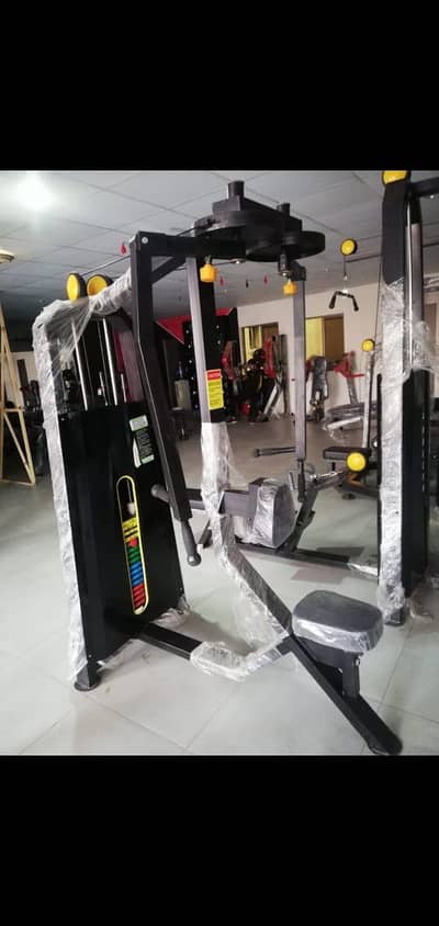 Gym STRENGTH MACHINE AVAILABLE