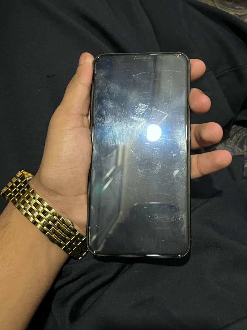Apple iPhone 11 Pro Max 5