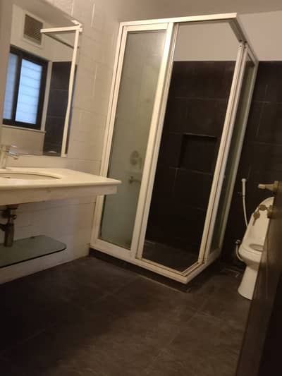 2 Kanal House For Rent At Gulberg Lahore