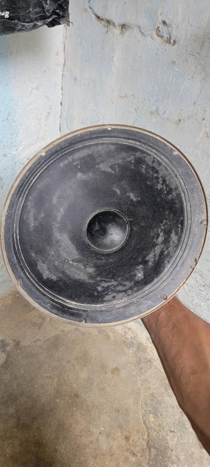 speakers 4