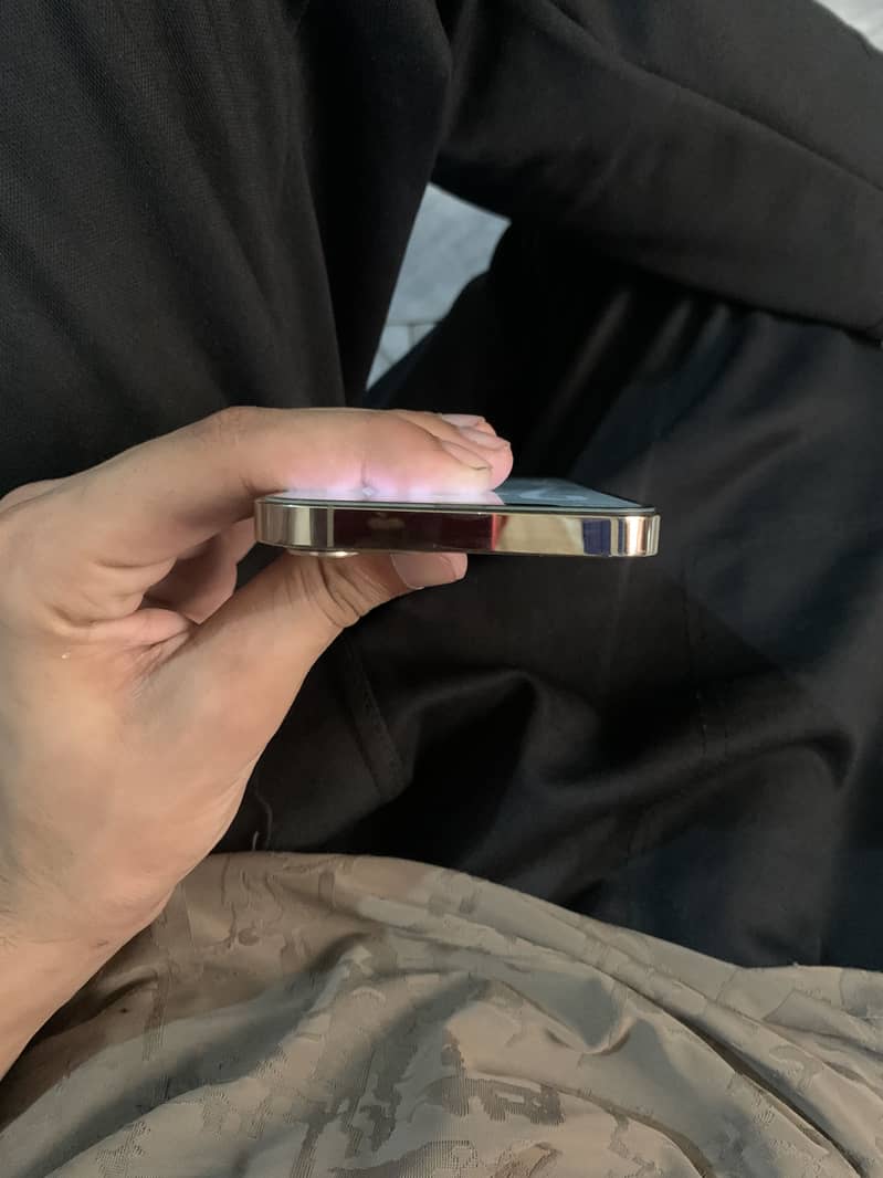 Apple iPhone 12 Pro 6