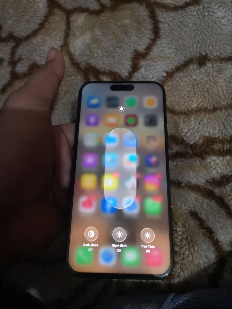 Apple iPhone 15 Pro Max jv 2