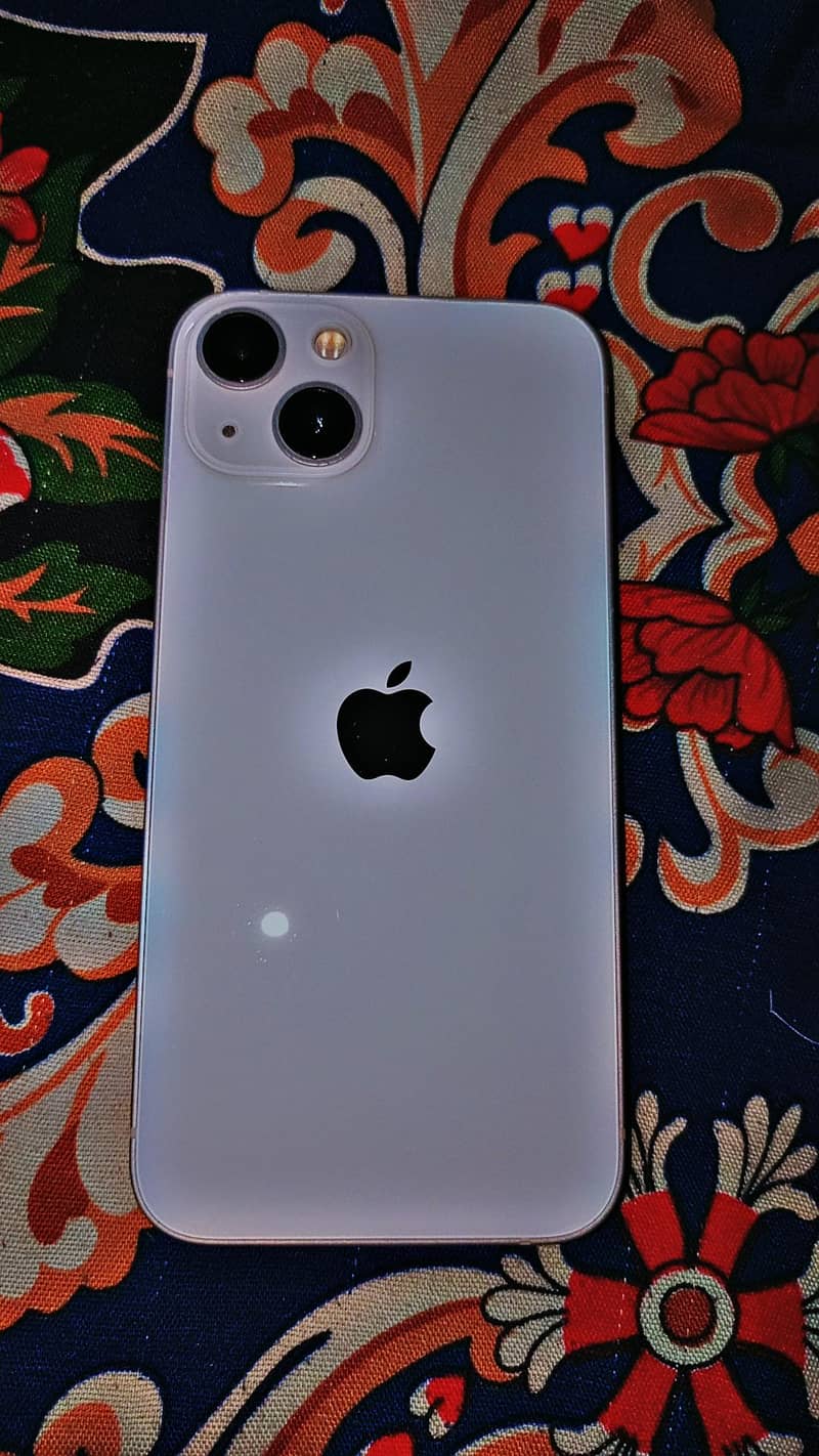 Apple iPhone 13 0
