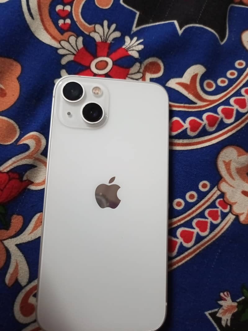 Apple iPhone 13 1