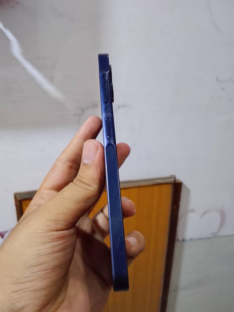Samsung Mobile A06 1