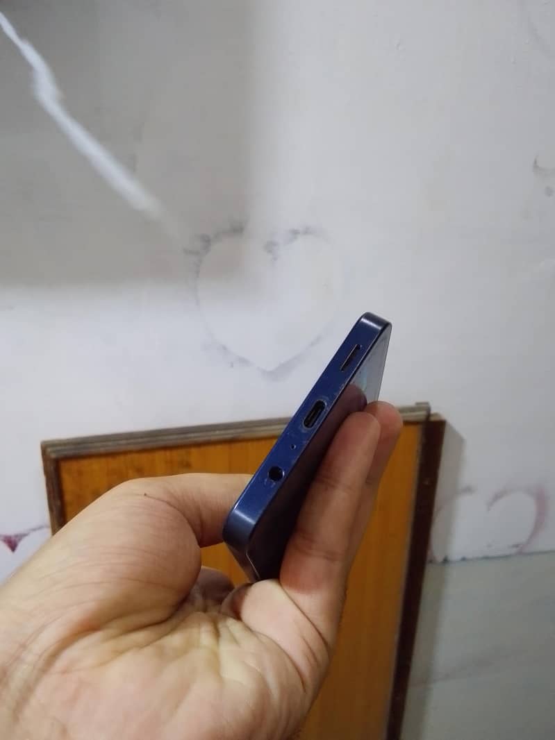 Samsung Mobile A06 2