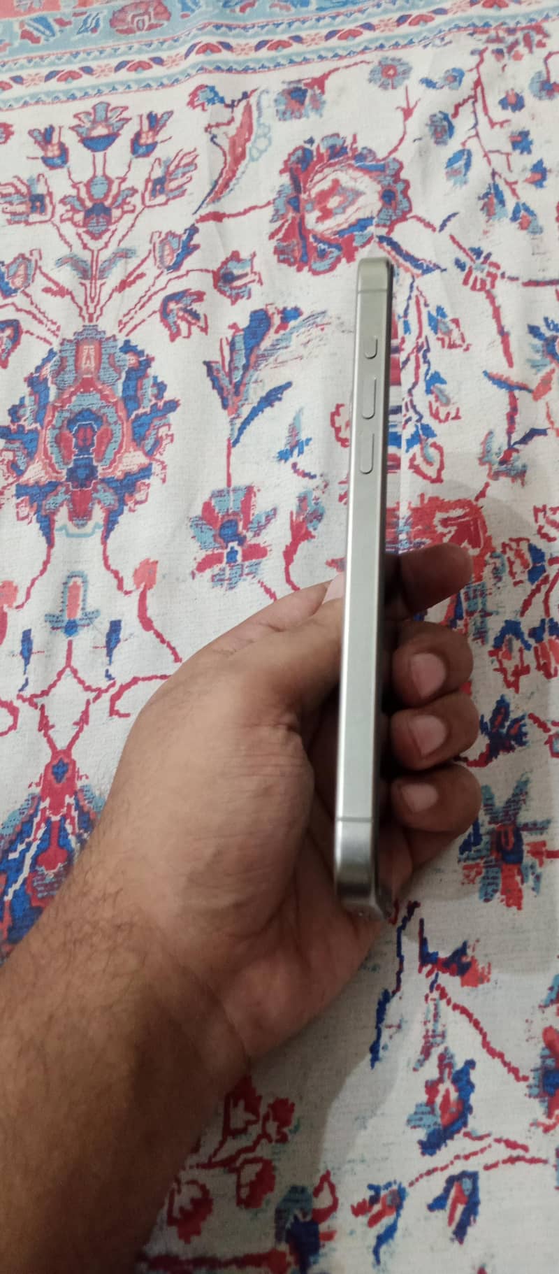 Apple iPhone 15 Pro Max  jv. . . 4