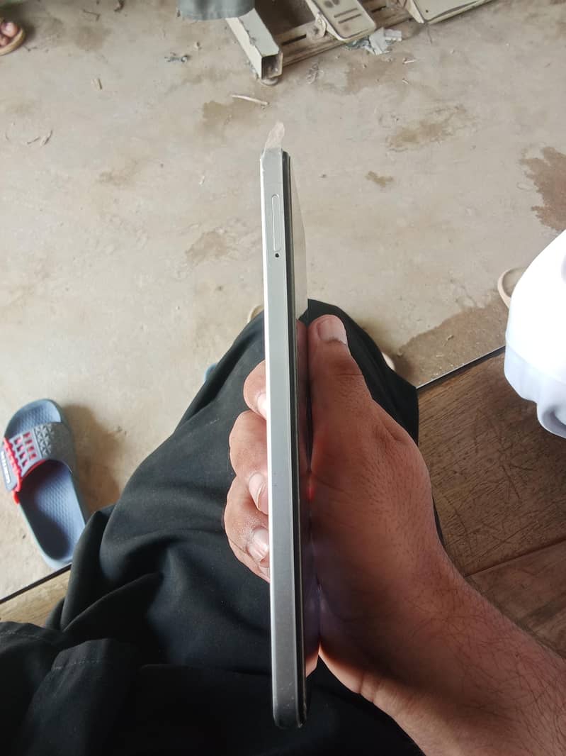 Infinix hot60i 1