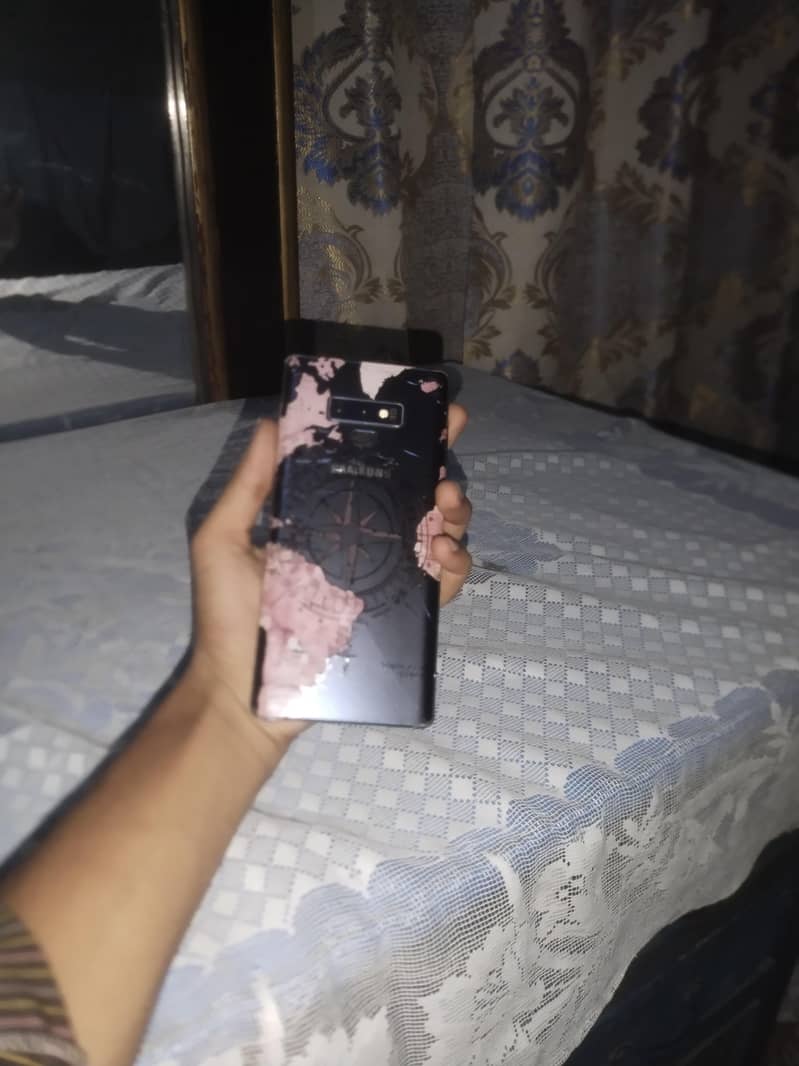 Samsung Mobile Note 9 1