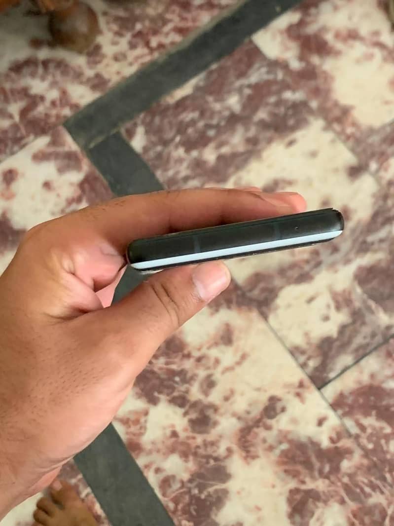 goolal pixel 6a 4