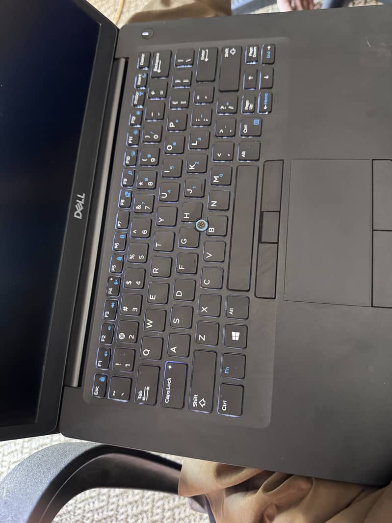 Dell latitude 7490 4