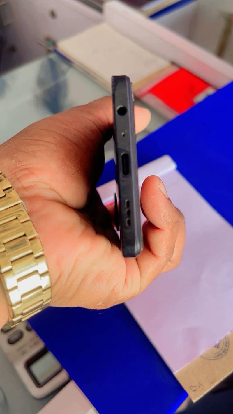 OPPO F21 Pro 1
