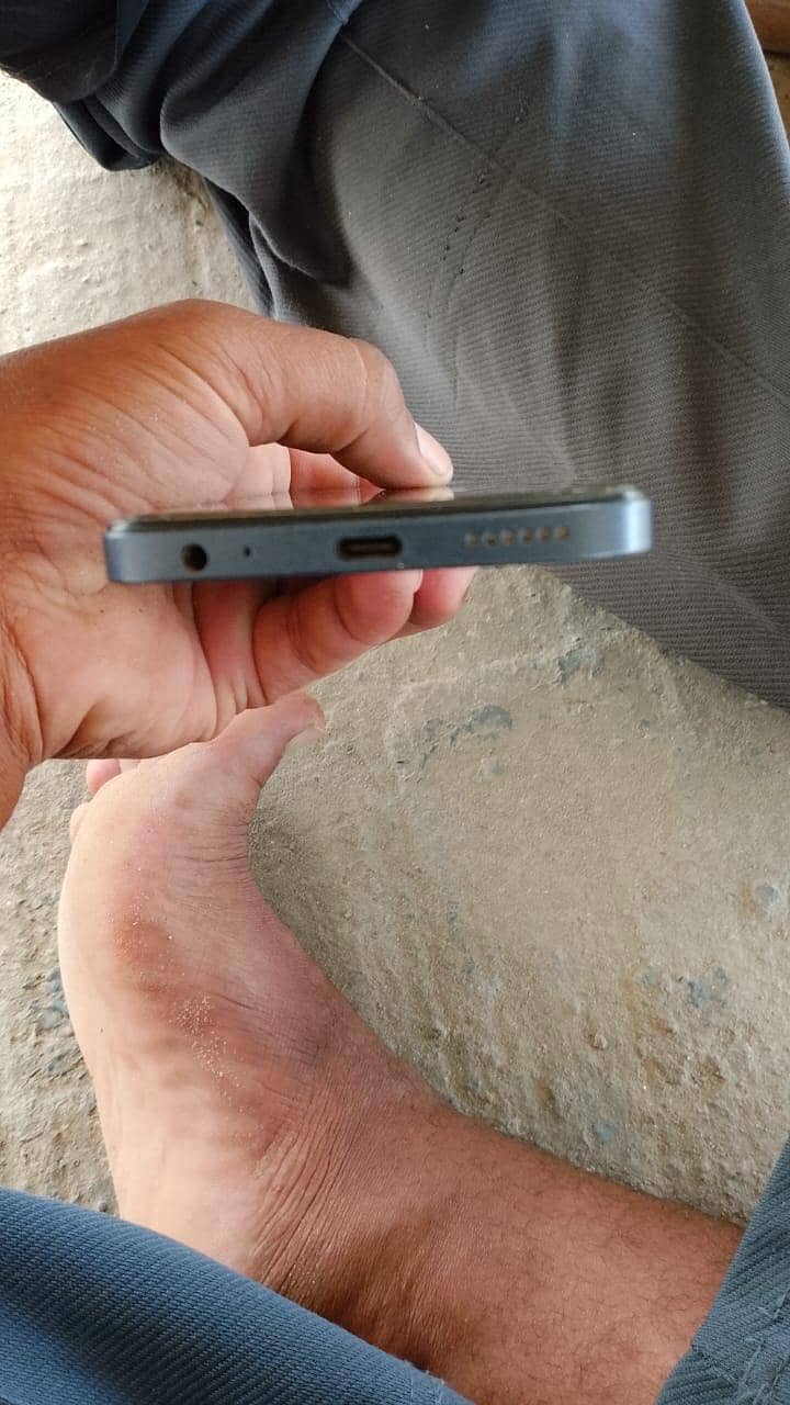 Tecno Spark Go1 3