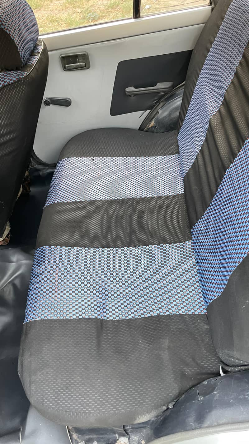 Suzuki Mehran VXR 2012 11