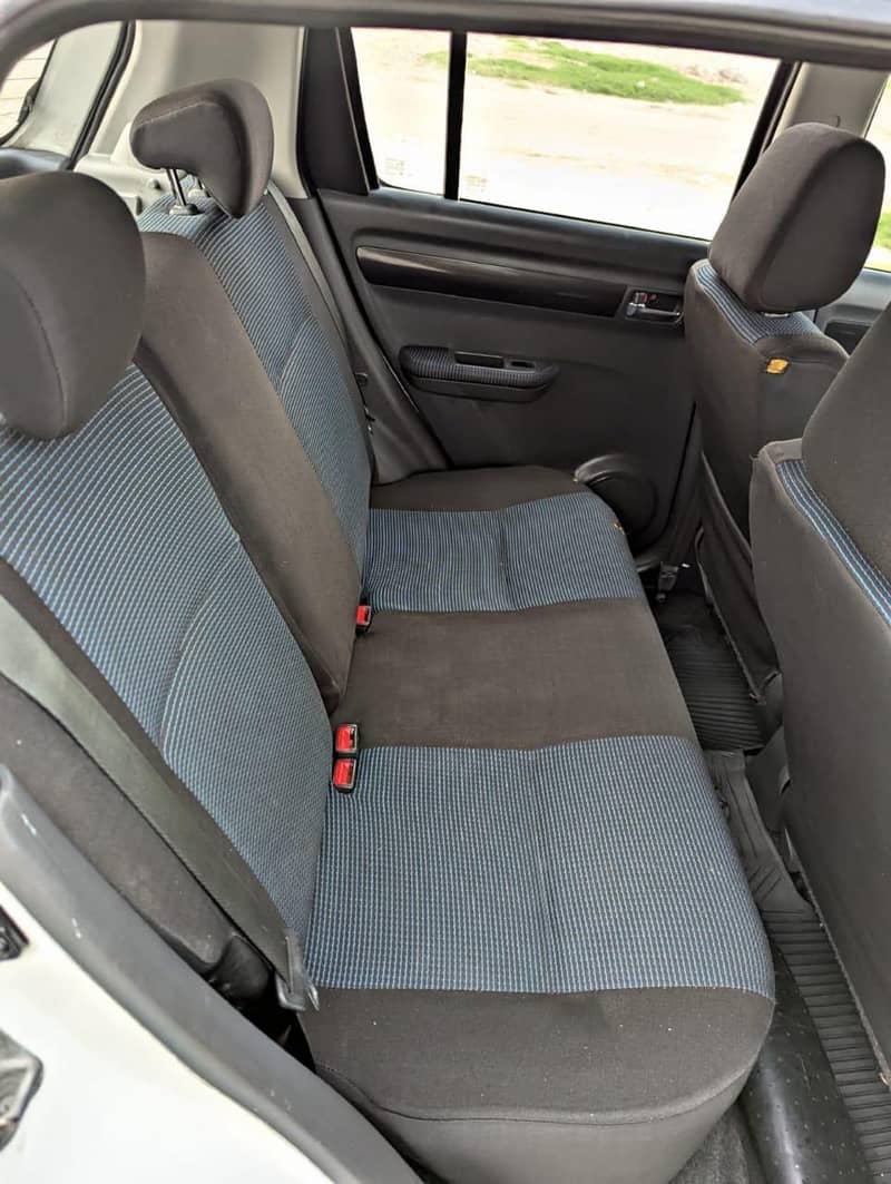 Suzuki Swift 2016 8