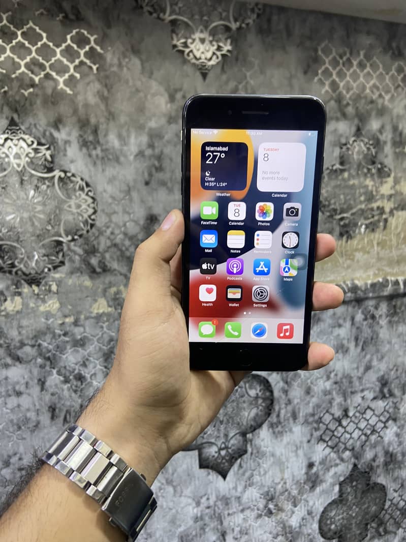 Apple iPhone 7 Plus 2
