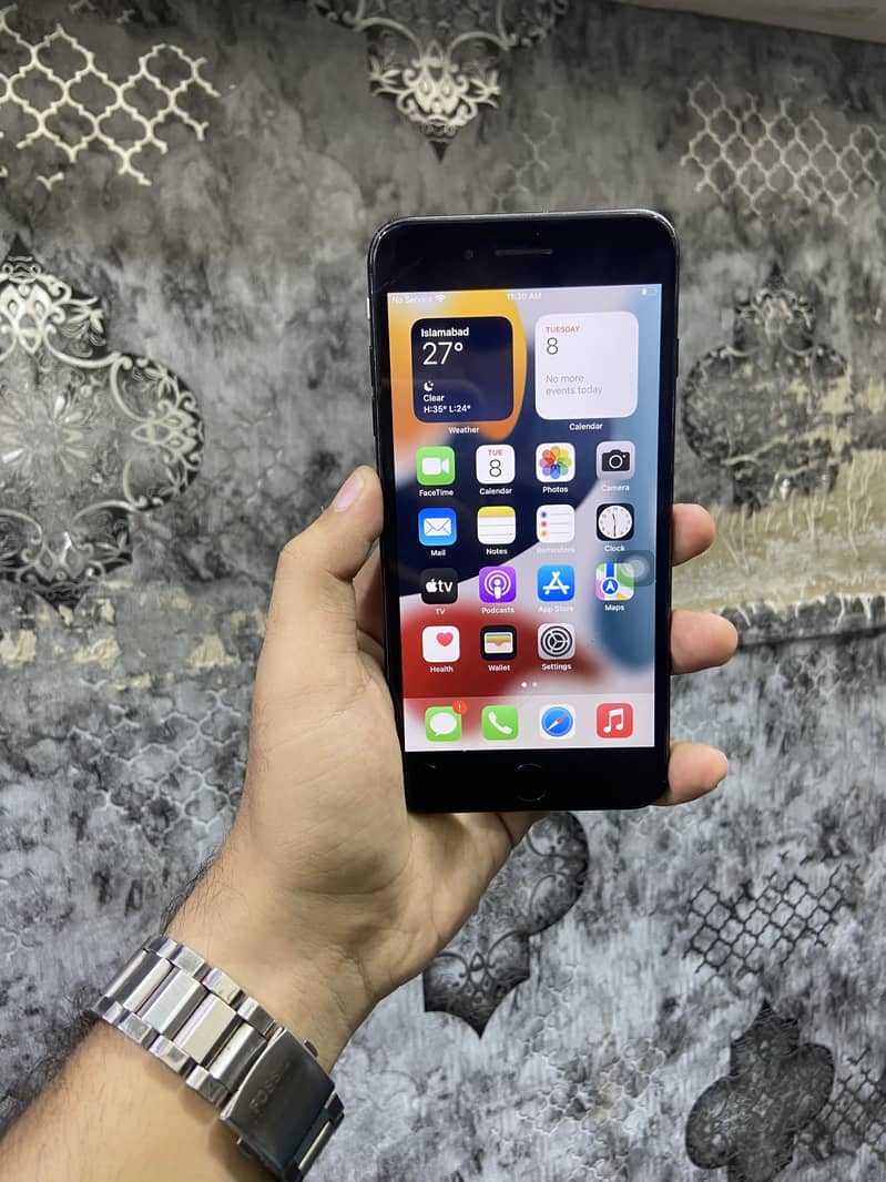 Apple iPhone 7 Plus 3