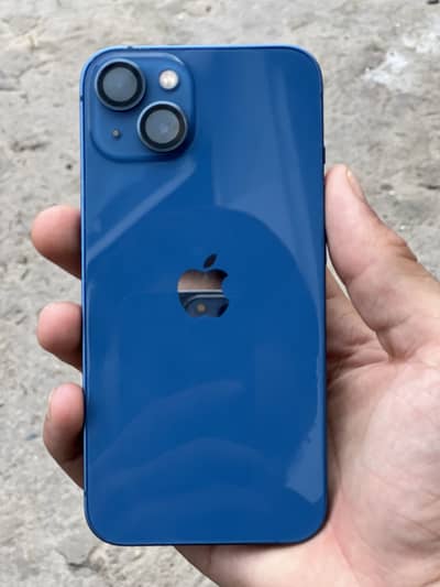 Apple iPhone 13