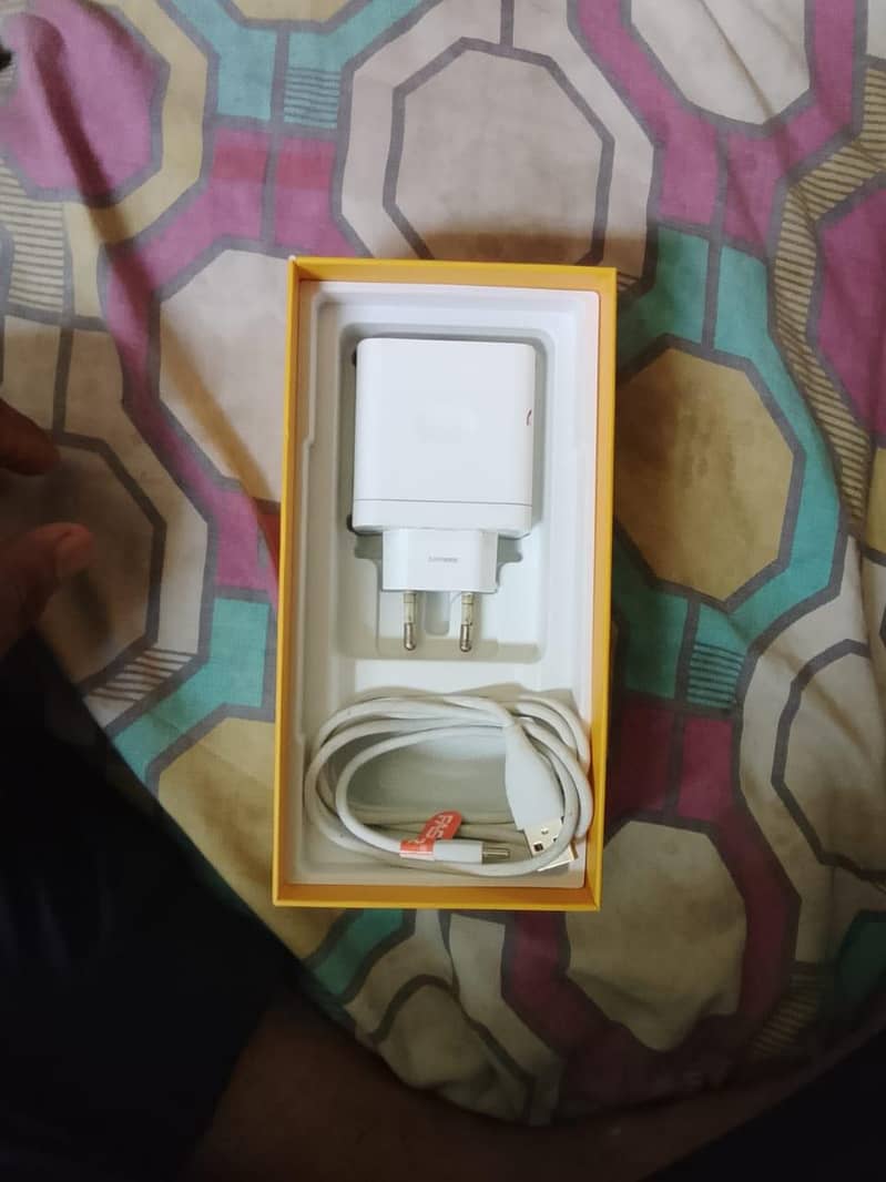 Realme 12 4