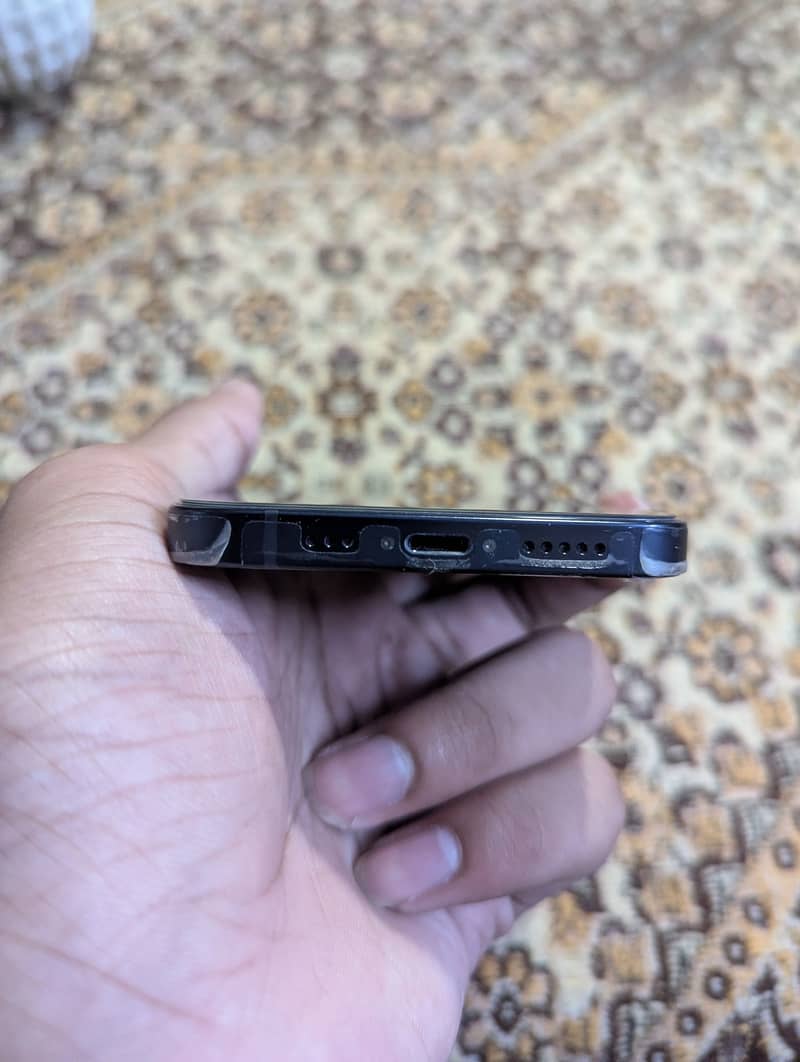 Apple iPhone 12 Water Pack 2