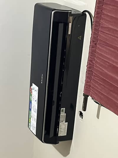 1.5 ton ecostar inverter Ac 3 months used brand new