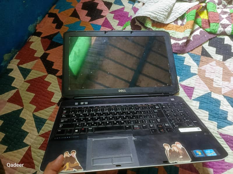 Dell Laptop 3
