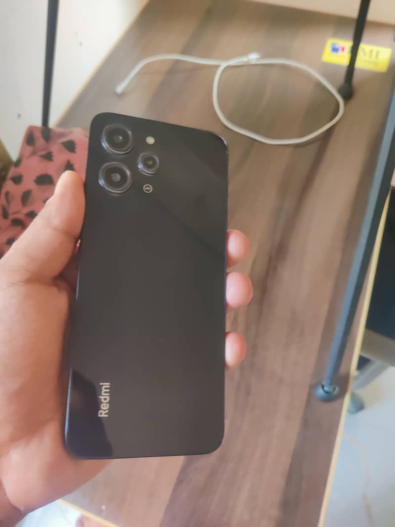 Xiaomi Redmi 12 1
