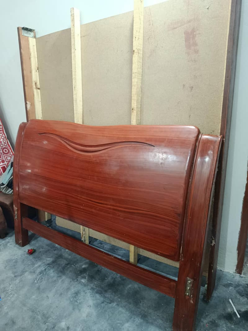 Diyar king size Bed 0