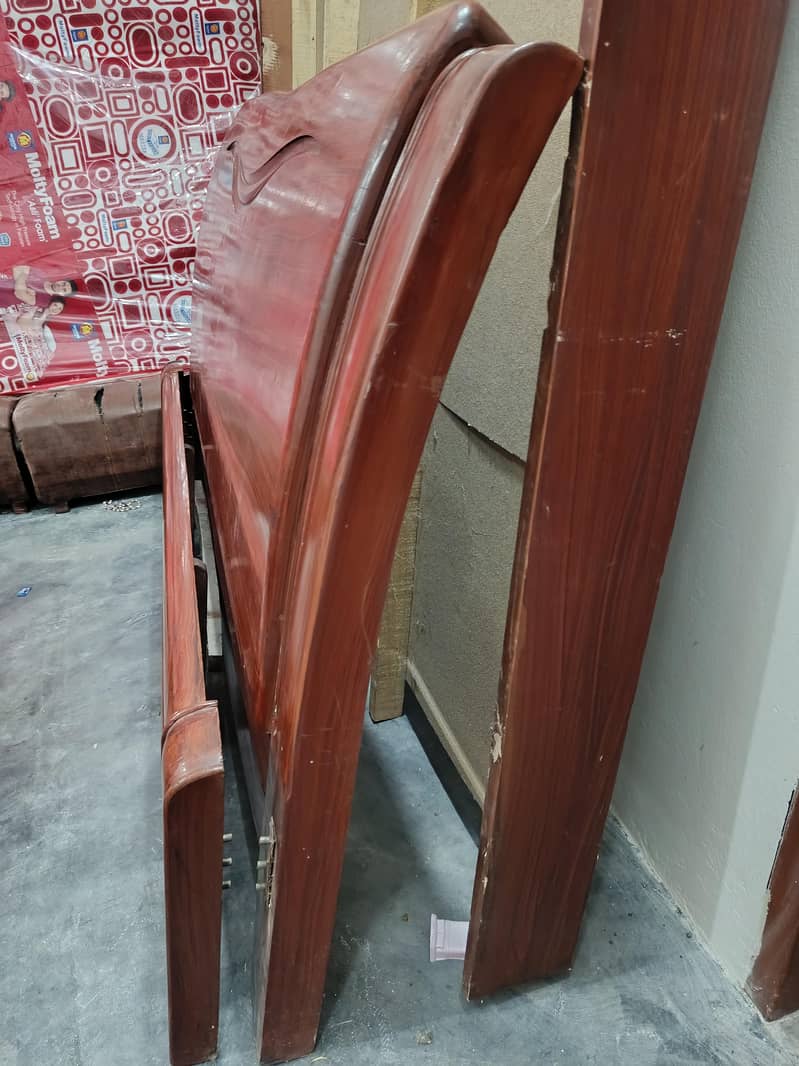 Diyar king size Bed 3