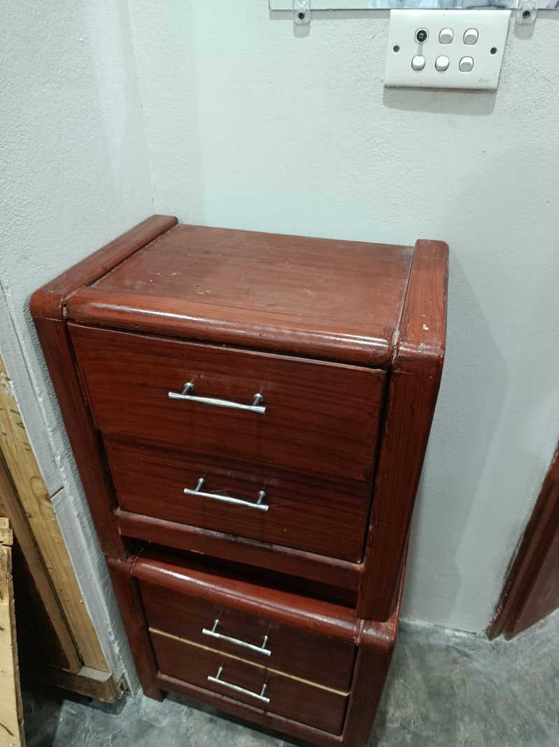 Diyar king size Bed 5