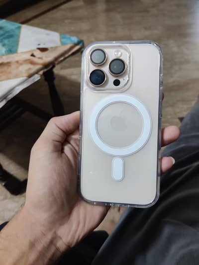 Apple iPhone 16 Pro