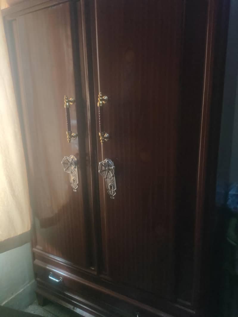 iron almirah wardrobe  for clothes 1