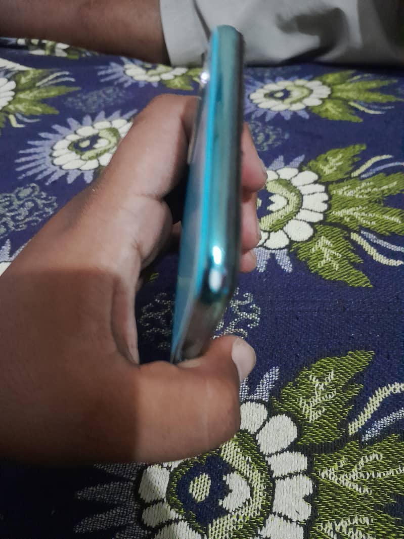 Vivo S1 4