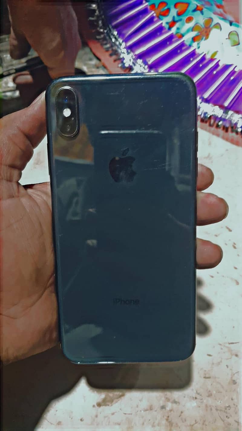 Apple iPhone XS Max 1