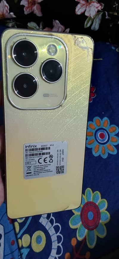 CPU	Octa-core (2 x 2.2 GHz Cortex-A76 + 6 x 2.0 GHz Cortex-A55) Chips