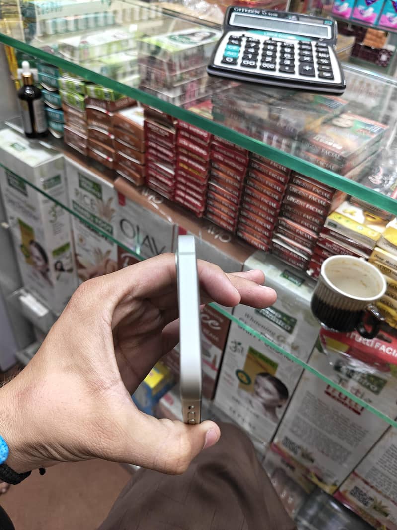 Apple iPhone 12 5